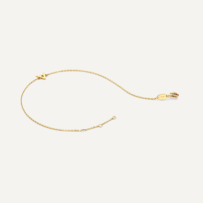 Essential Initial Letter Bracelet