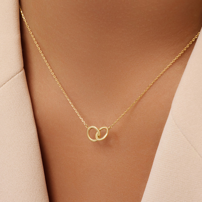 Bold Linked Infinity Pendant Necklace
