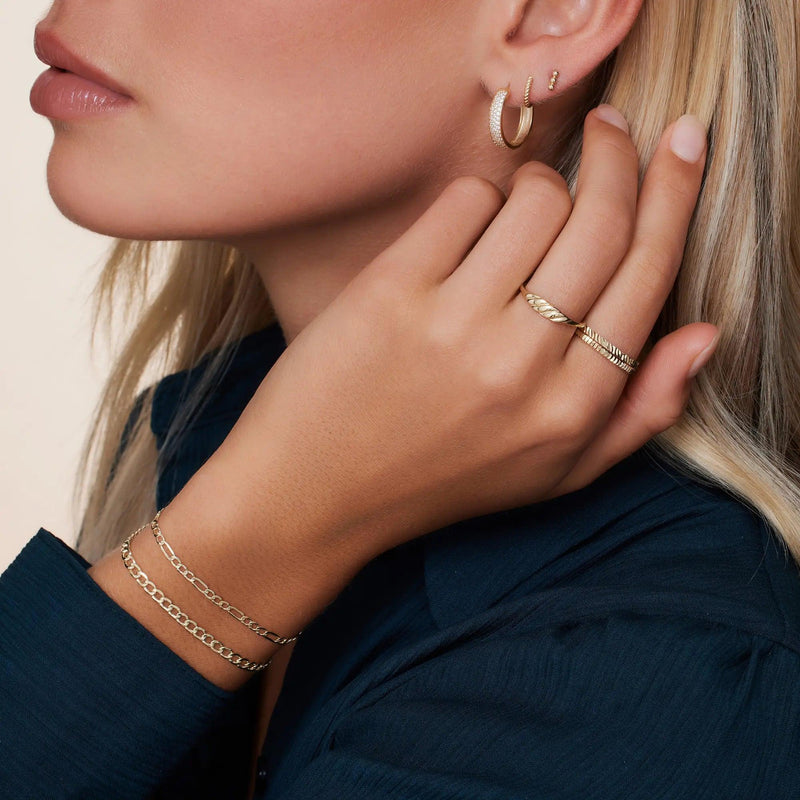 Dünner Croissant Dome Ring