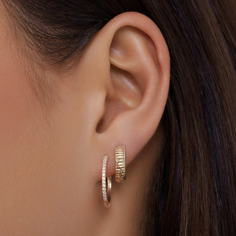 Pavé Cubic Zirconia Medium Hoops (18mm)