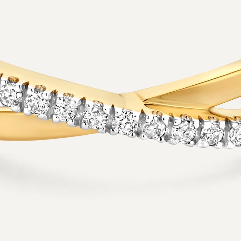 Diamond Crossover Ring (0.15 ct)