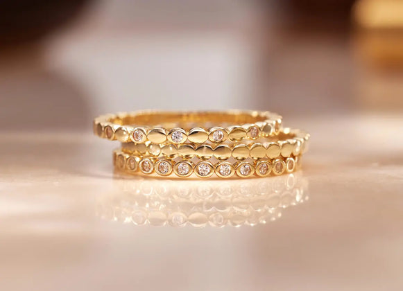 Gold Crossover Ring of 14 Karat Gold for Women