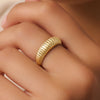 14 Karaat Goud Geribbelde Dome Ring - 2