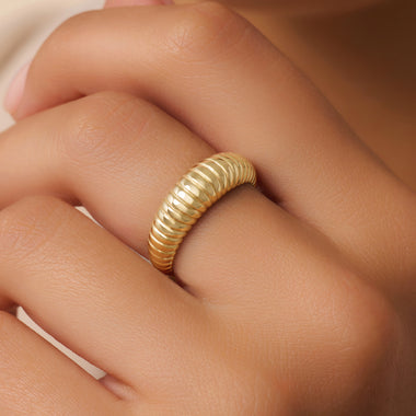 14 Karaat Goud Geribbelde Dome Ring - 2