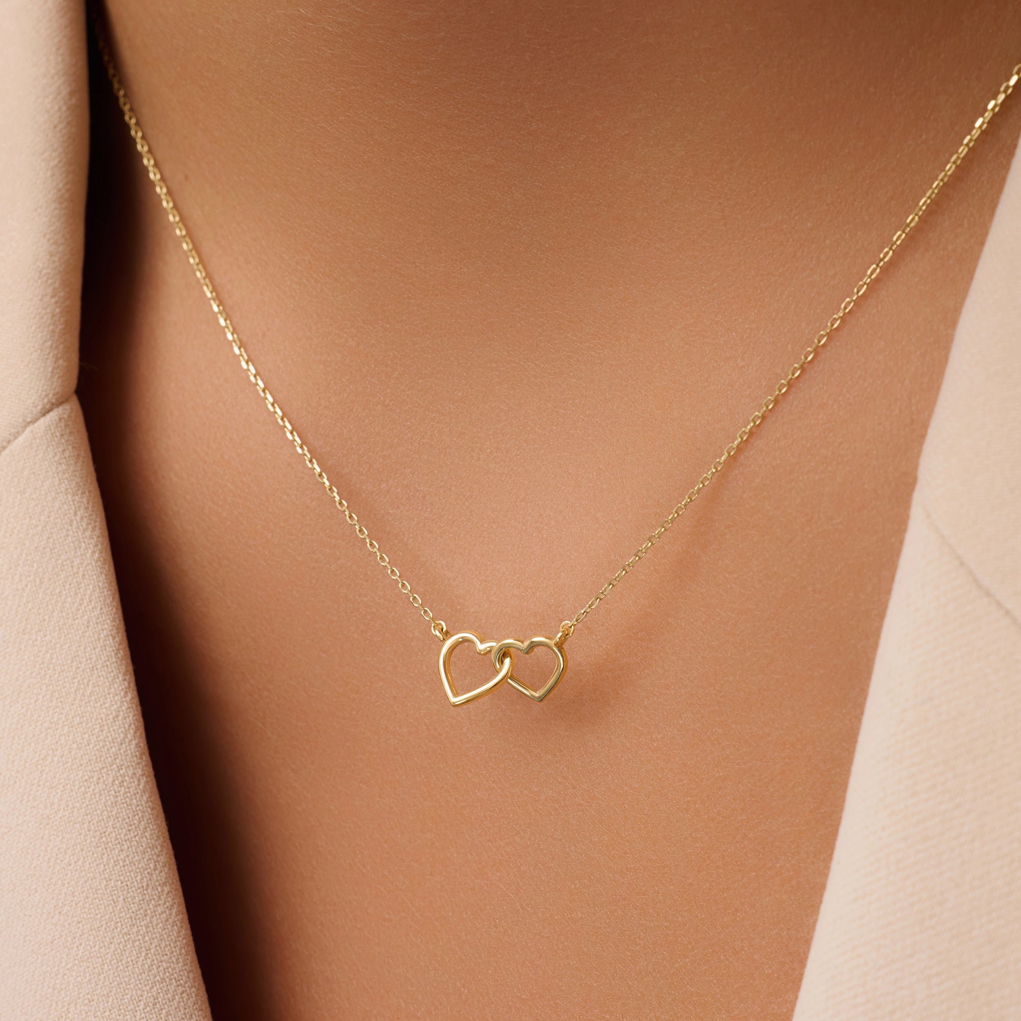 Linked Heart Pendant Necklace 14 Karat Gold for Women