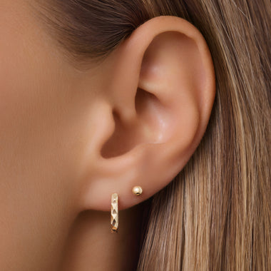 14 Karaat Goud Gehamerde Huggie U Hoops (12mm) - 2