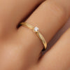 14 Karaat Goud met Diamant Four Prong Diamant Solitair Tapered Ring (0.05 ct) - 2