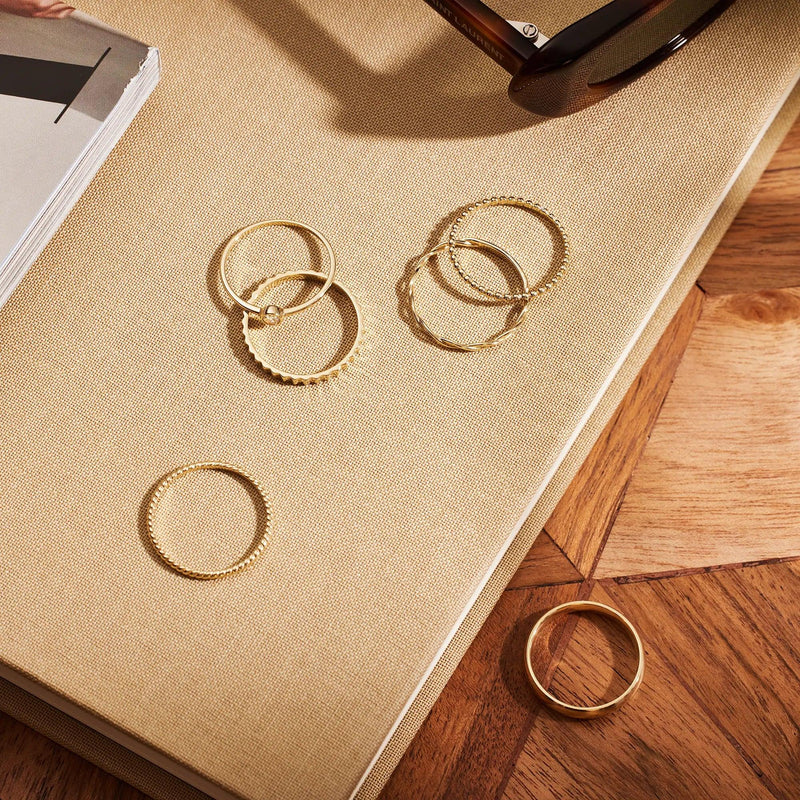Essential Gedrehter Stapelring