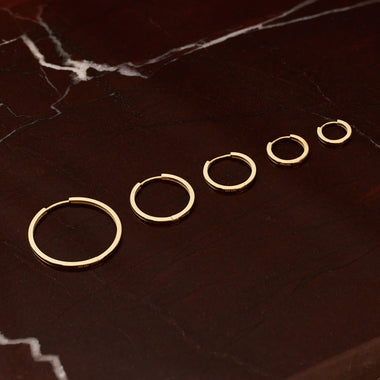 14 Karat Gold Essential Small Huggie Hoops (10mm) - 9
