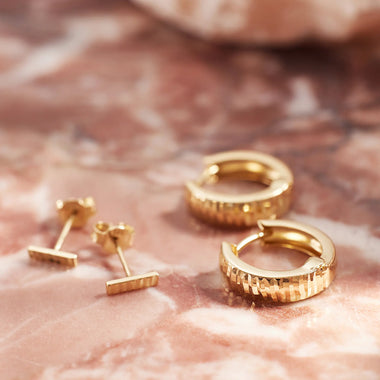 14 Karat Gold Diamond Cut Earrings Set - 2