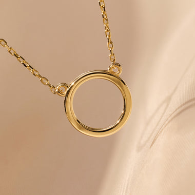 14 Karat Gold Circle Pendant Necklace - 11