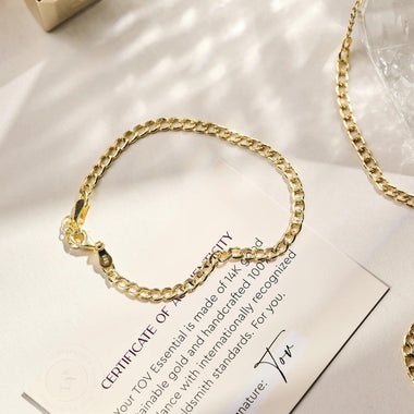 14 Karat Gold Curb Chain Bracelet - 11