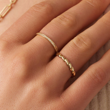 14 Karat Gold Fine Croissant Dome Ring - 2