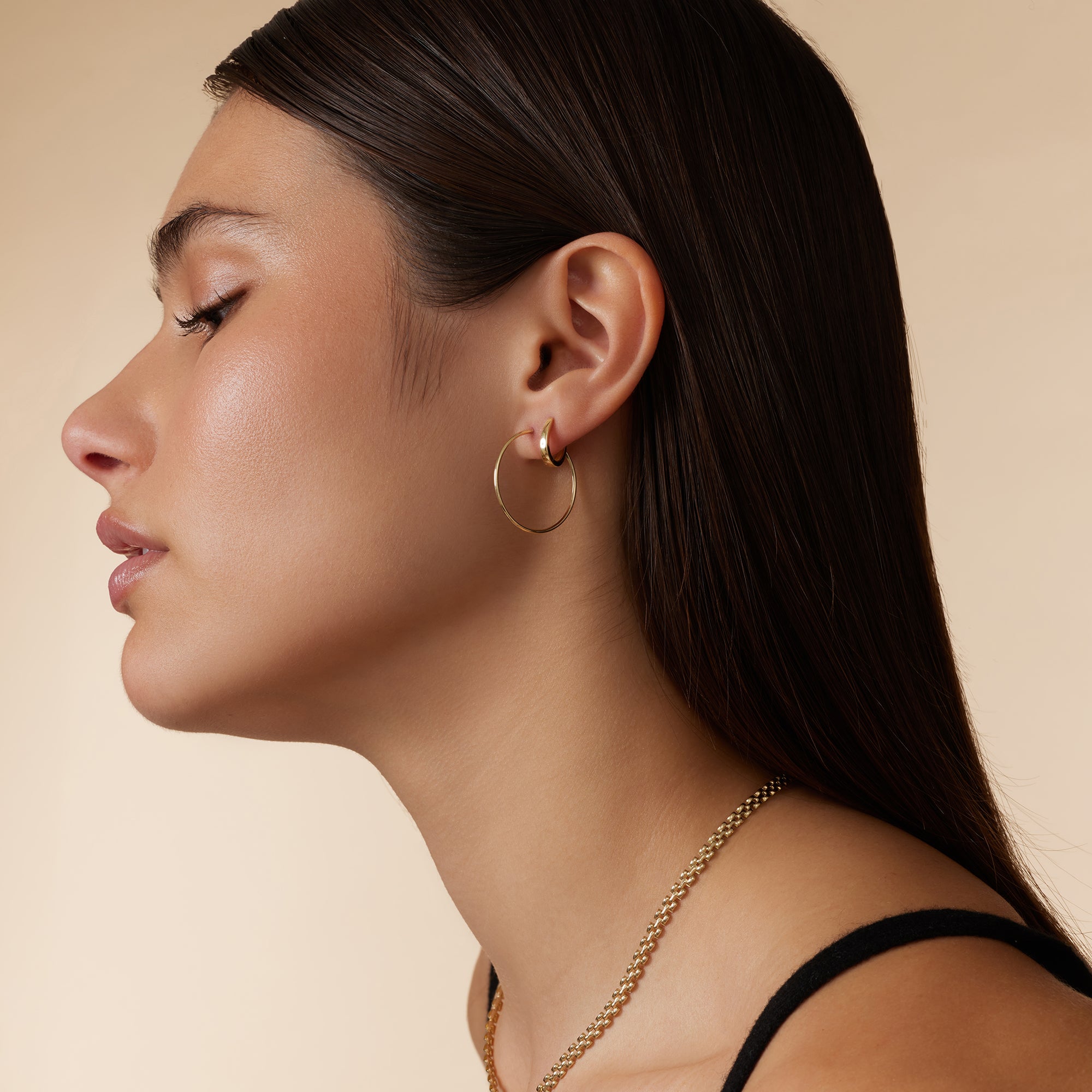 Huggie Hoop Oval Gold Hoop Earrings Gold Chunky Jewelry Hoop
