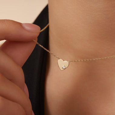 18 Karat Gold with Diamond Diamond Heart Pendant Necklace (0.01 ct) - 3