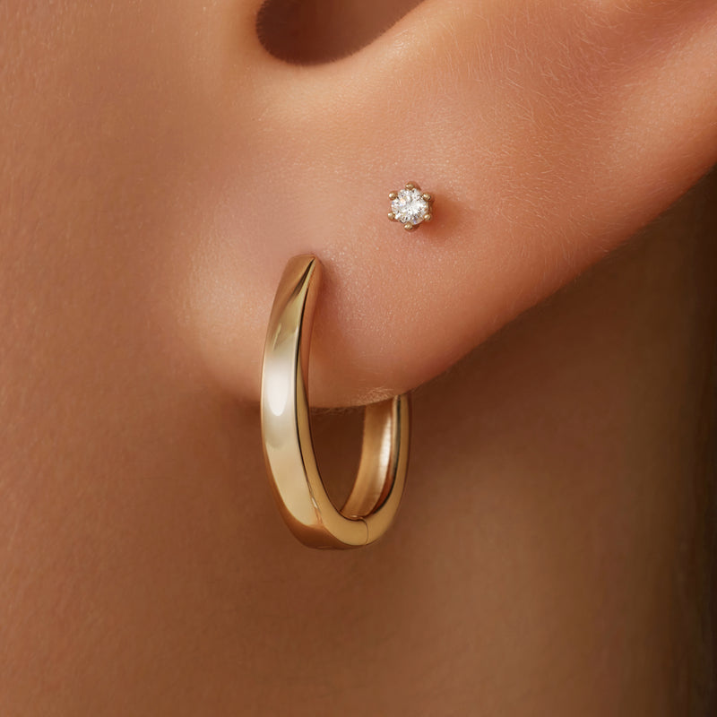 Oval Tapered Small Hoops (15 mm)