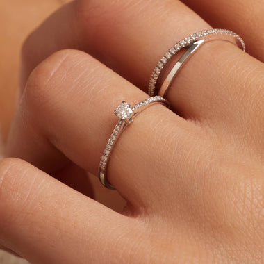 14 Karat White Gold with Diamonds Four Prong Diamond Solitary Pavé Tapered Ring (0.20 ct) - 2