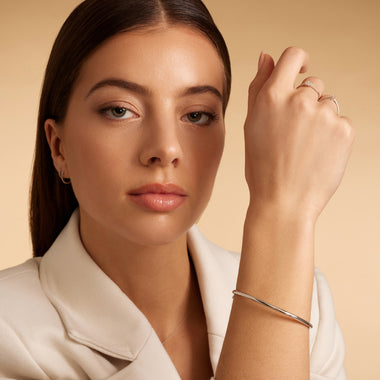 Oro Blanco de 14 Quilates Essential Bangle Set - 11