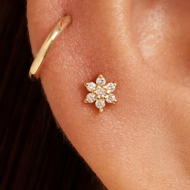 14 Karat Gold with Diamonds Diamond Flower Piercing (0.05 ct) - 3