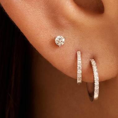 Oro Blanco de 14 Quilates con Diamante Piercing de Diamante de Tres Garras (0.05 ct) - 3