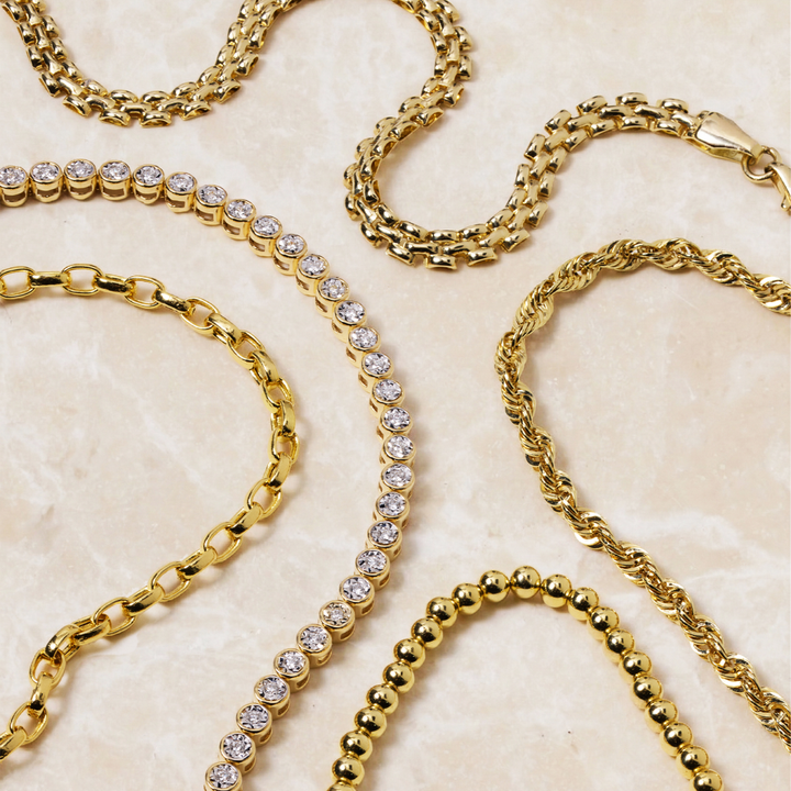 Au porté : Bracelet épais à maille ancre, bracelet en or pour femme