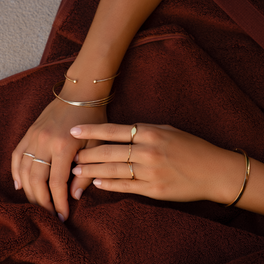 Oro de 14 Quilates Esfera Cuff Brazalete Rígido - 6