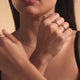 Collar de Eslabones con Colgante de Racimo de Diamantes (0.08 ct)