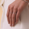 Oro Blanco de 14 Quilates Anillo Apilable Martillado - 4